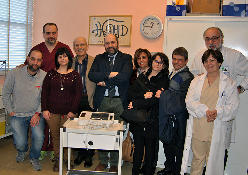 In memoria di Antonio Esposito: nel giorno del suo compleanno, l’associazione Siena Cuore onlus dona un elettrocardiografo al Dipartimento Cardio-toraco-vascolare dell’AOU Senese