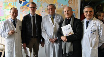 Chirurgia Pediatrica, al via il progetto “Story Telling”. Sulle pareti di ingresso al reparto “Le avventure del Signor Siè” con le immagini delle 17 Contrade di Siena