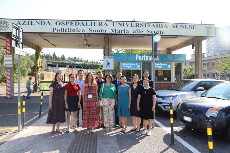 Farmacisti cinesi all’Azienda ospedaliero-universitaria Senese per studiare il sistema organizzativo della farmacia oncologica e ospedaliera