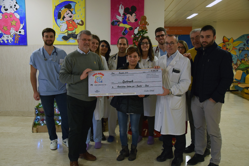Grande generosità della sezione dei soci di Siena di Unicoop Firenze: donato assegno all’associazione “Insieme per i bambini”