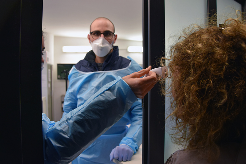 COVID-19, misure di contenimento e prevenzione attive al policlinico Santa Maria alle Scotte: due check-point di ingresso e nuove procedure a tutela di pazienti, utenti e professionisti