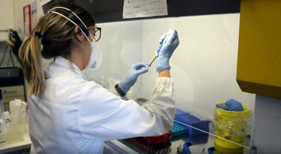 Covid-19: su circa 300 tamponi effettuati ai professionisti dell’Aou Senese, solo un caso positivo