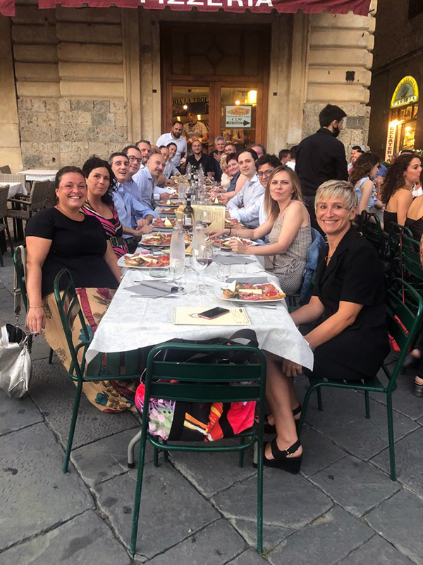 Ristorante il Bandierino offre una cena ai professionisti dell’Aou Senese impegnati nell’area Covid