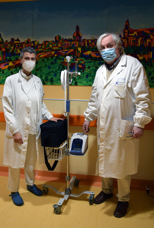“Associazione Amici contro la sarcoidosi Italia Onlus” dona due apparecchi per ossigenoterapia ad alti flussi alla UOC Malattie dell’apparato respiratorio
