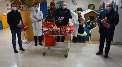 Discoteca Papillon, Ristorante “La Combriccola” e Cooperativa “La Popolare” di Monteroni d’Arbia donano le calze della Befana ai bambini ricoverati in Pediatria
