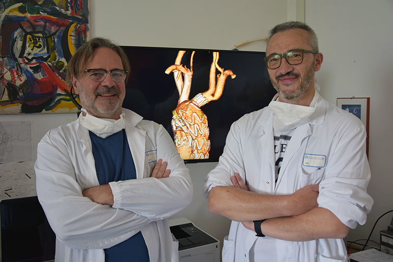 Chirurgia dell’Aorta toracica: effettuato a Siena il primo caso al mondo di trattamento endovascolare dell’arco aortico con endoprotesi branched