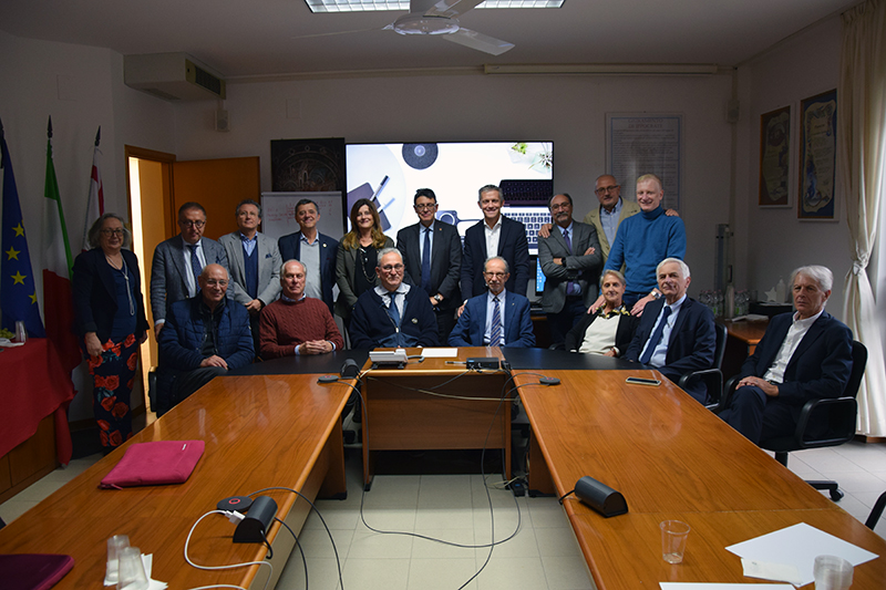 La direzione aziendale, l’ufficio di direzione e il Rettore salutano la professoressa Coluccia e i professori Rossi, Capecchi, Gonnelli, Martini, Leoncini e Palasciano, prossimi alla pensione