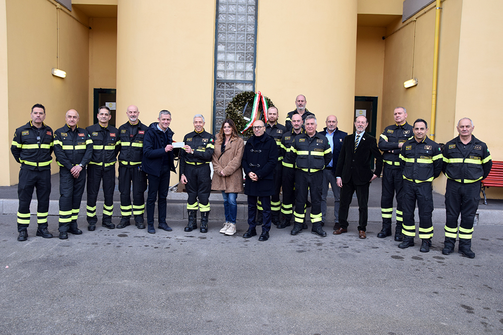 Preziosa donazione dei Vigili del Fuoco di Siena per la Pediatria