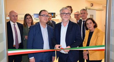 Inaugurato il nuovo blocco operatorio ortopedico dell’Aou Senese: tecnologie innovative, spazi progettati su misura e attenzione al service design