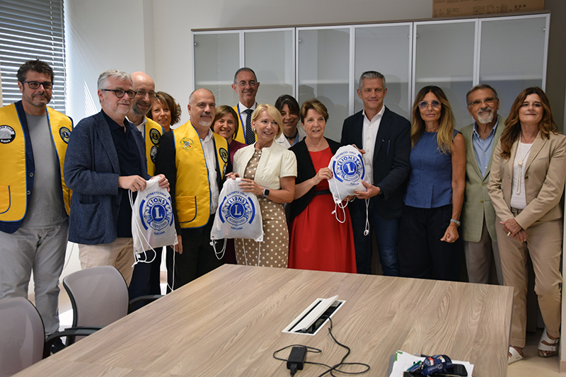 Donazione kit per vittime di violenza: sostegno alla rete regionale codice rosa grazie al Lions International in collaborazione con Regione Toscana